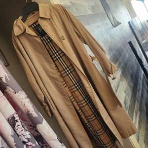 Burberry  trench Coat